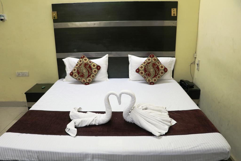 Hotel Vaishnavi Джайпур Екстериор снимка