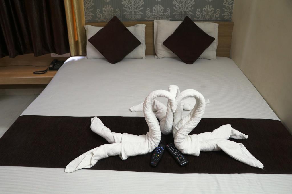 Hotel Vaishnavi Джайпур Екстериор снимка