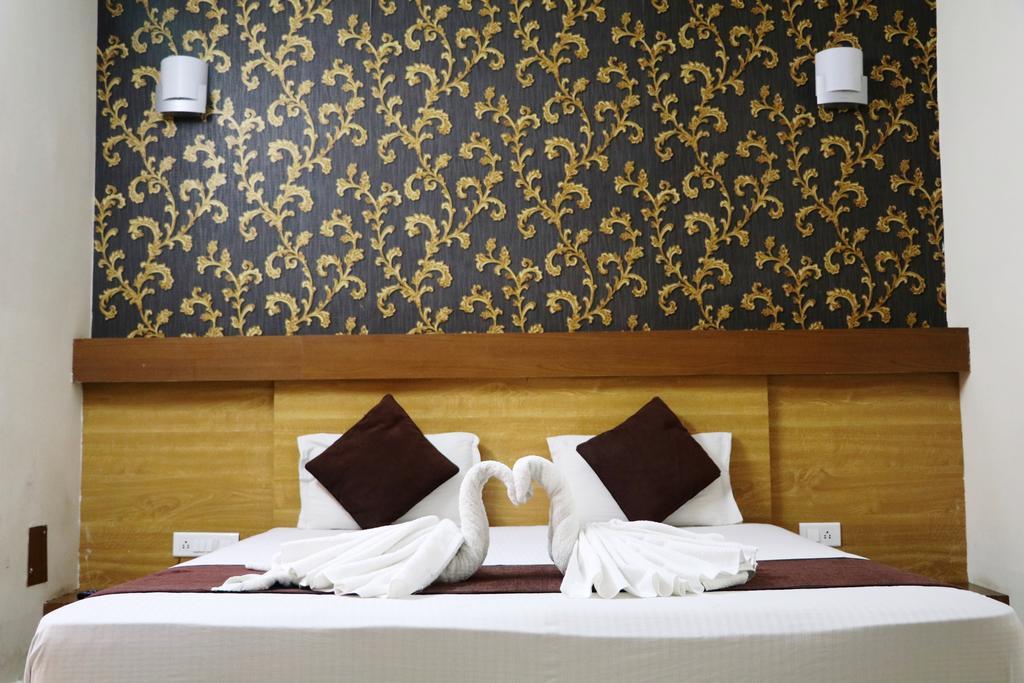 Hotel Vaishnavi Джайпур Екстериор снимка