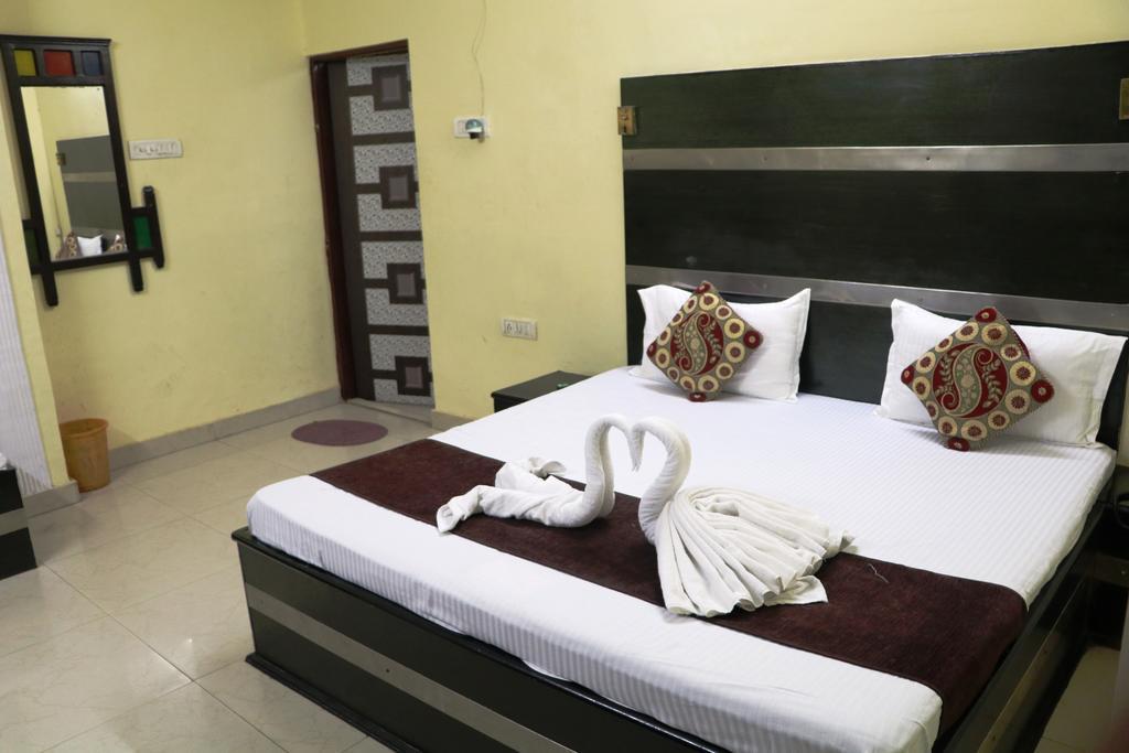 Hotel Vaishnavi Джайпур Екстериор снимка